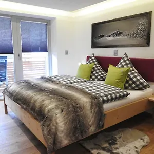 Apartment Leos Alpenblume Inklusive Sommer Bergbahnticket, Oberstdorf